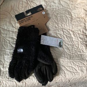Furry Fleece E-tip Black Gloves